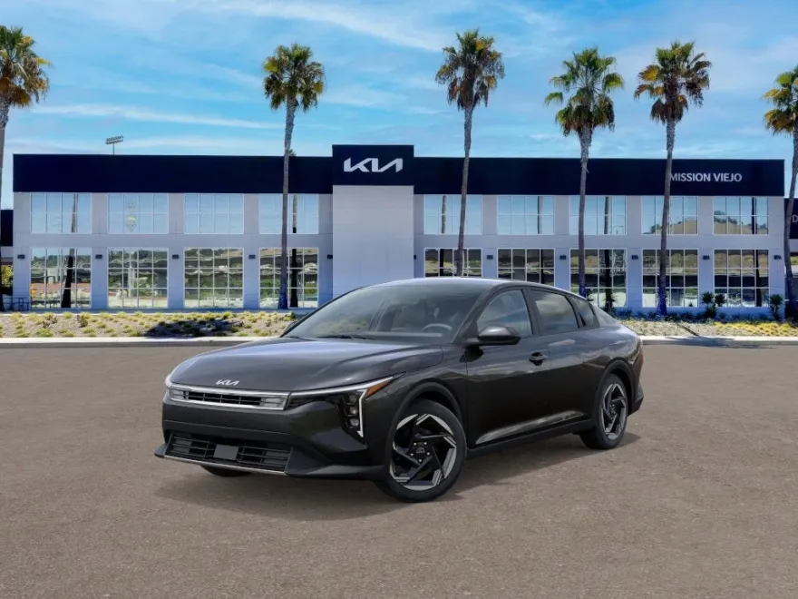 2025 Kia K4 EX photo 1