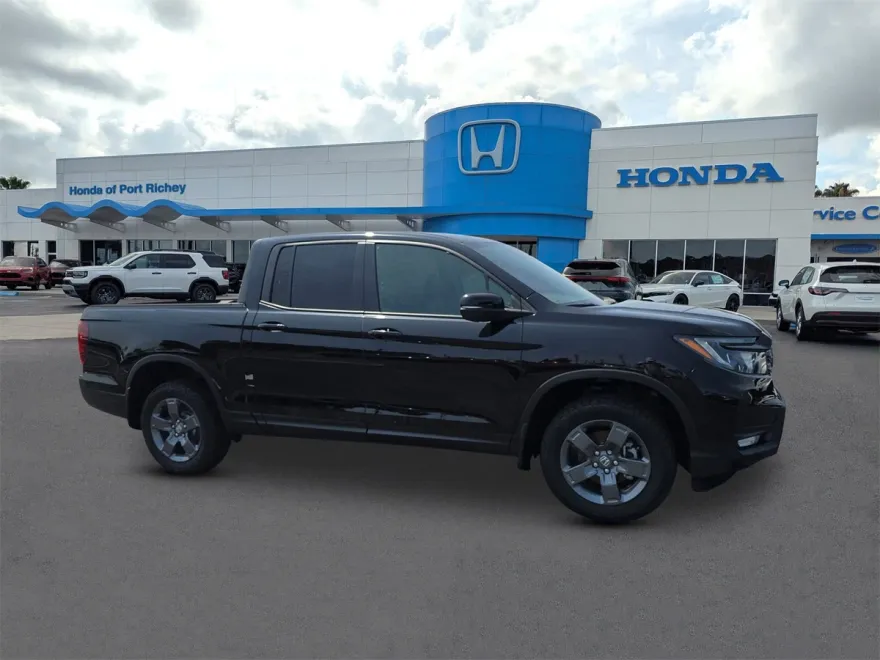 2025 Honda Ridgeline TrailSport photo 1