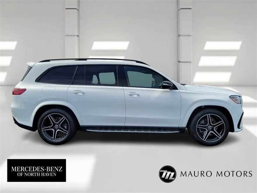2025 Mercedes Benz GLS 450 4MATIC photo 1