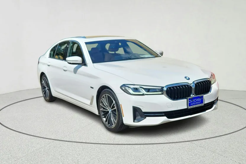 2023 Bmw 530e 5-Series photo 1