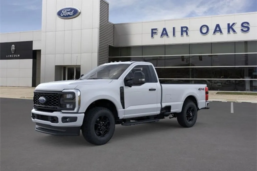 2025 Ford F-350 XL photo 1