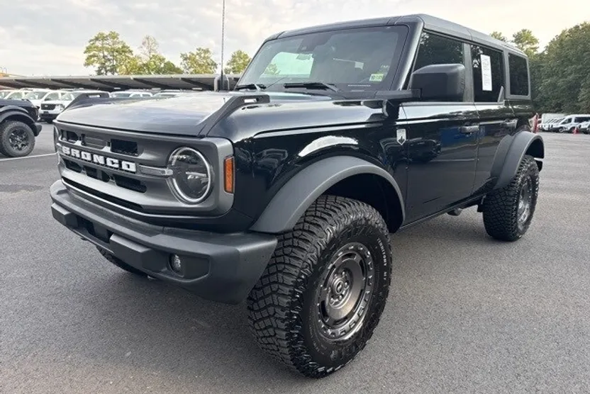 2024 Ford Bronco Big Bend photo 1
