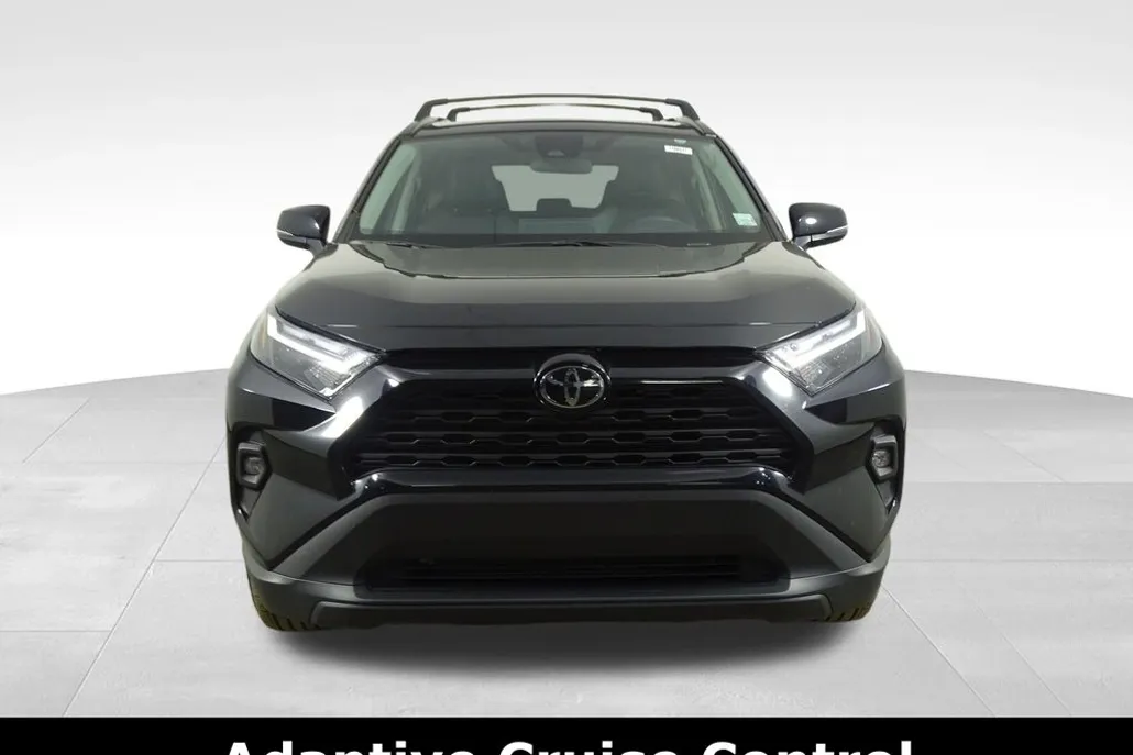 2024 Toyota RAV4 XLE Premium photo 1
