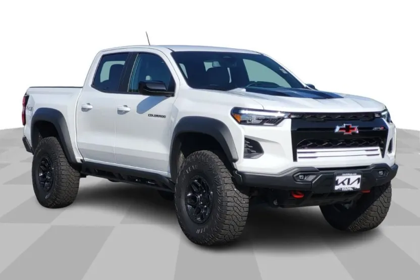 2024 Chevrolet Colorado ZR2 photo 1