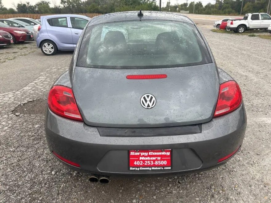 2013 Volkswagen Beetle 2.5L photo 1