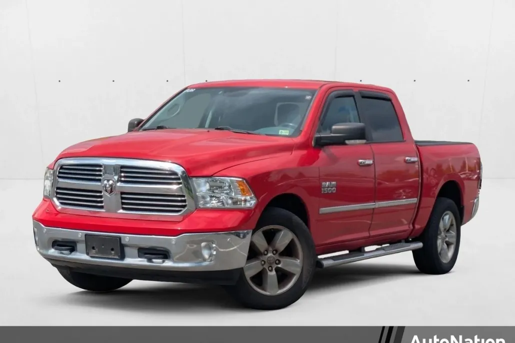 2014 Ram 1500 SLT photo 1