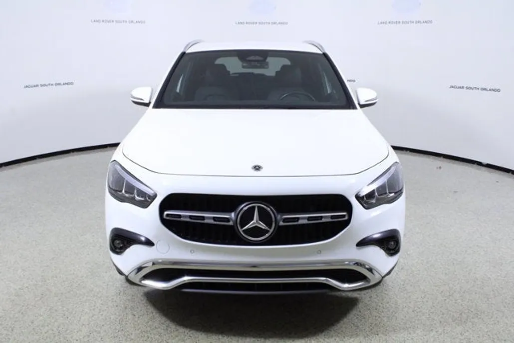 2024 Mercedes Benz GLA 250 photo 1
