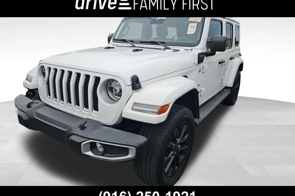 2021 Jeep Wrangler Unlimited Sahara 4xe photo 1
