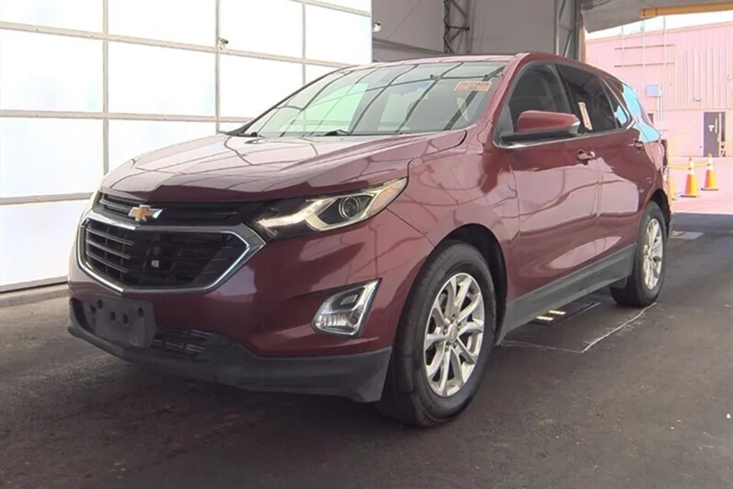 2019 Chevrolet Equinox LT photo 1