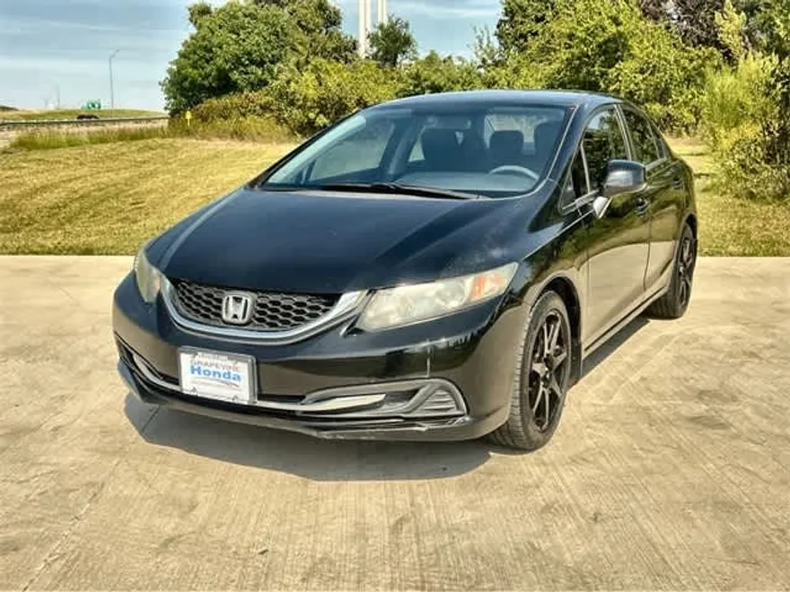 2013 Honda Civic LX photo 1
