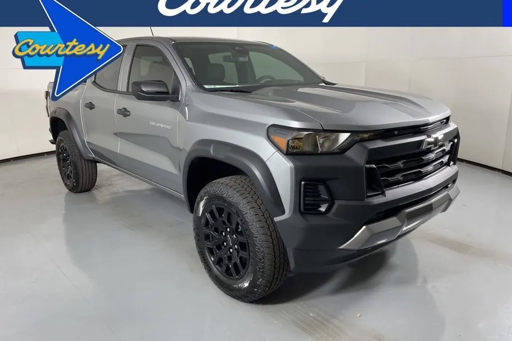2026 Chevrolet Colorado Trail Boss photo 1