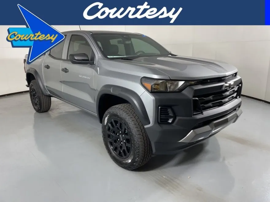2026 Chevrolet Colorado Trail Boss photo 1