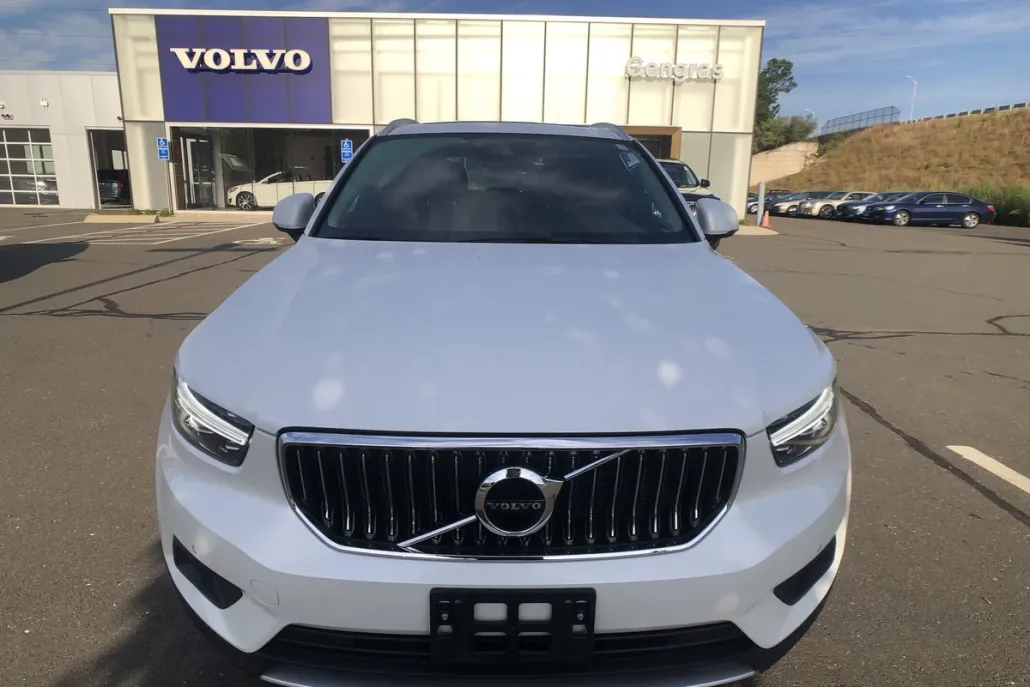 2020 Volvo XC40 T5 Inscription photo 1