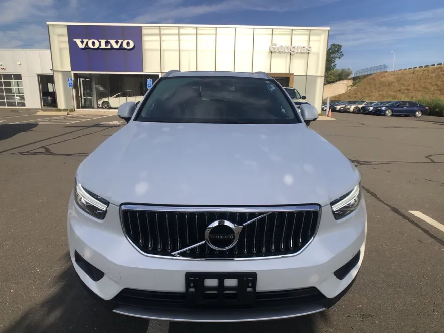 2020 Volvo XC40 T5 Inscription photo 1