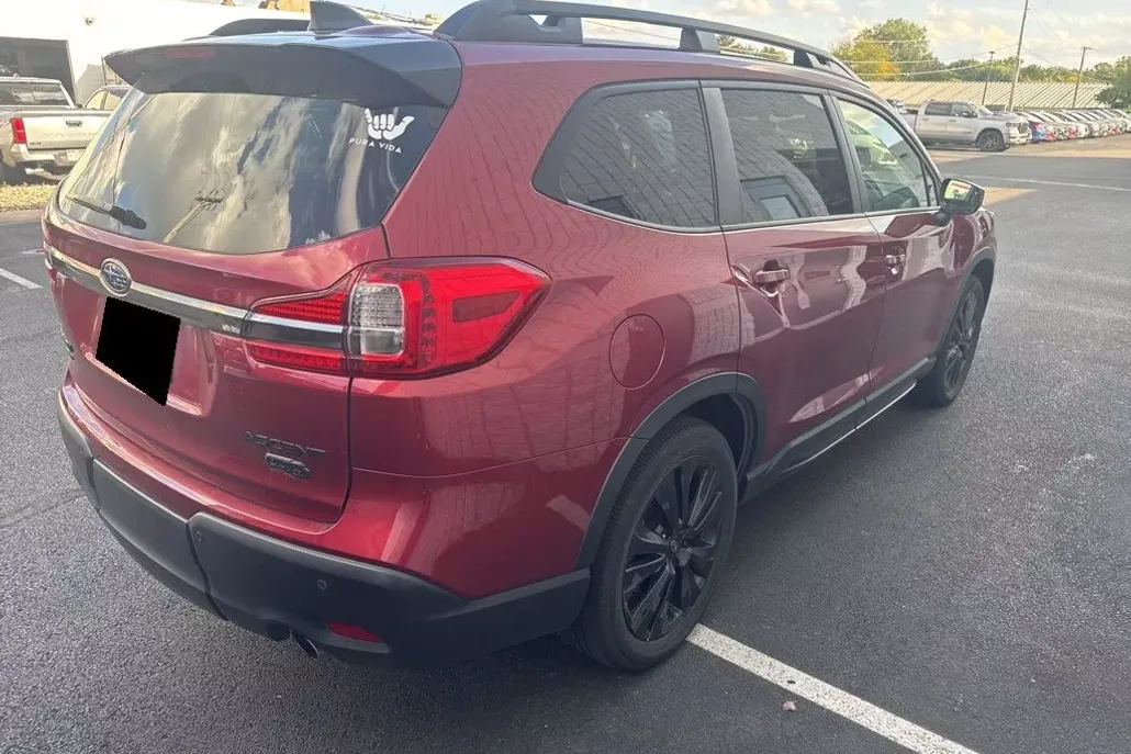 2022 Subaru Ascent Onyx Edition photo 1