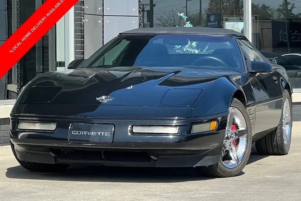 1993 Chevrolet Corvette Base photo 1