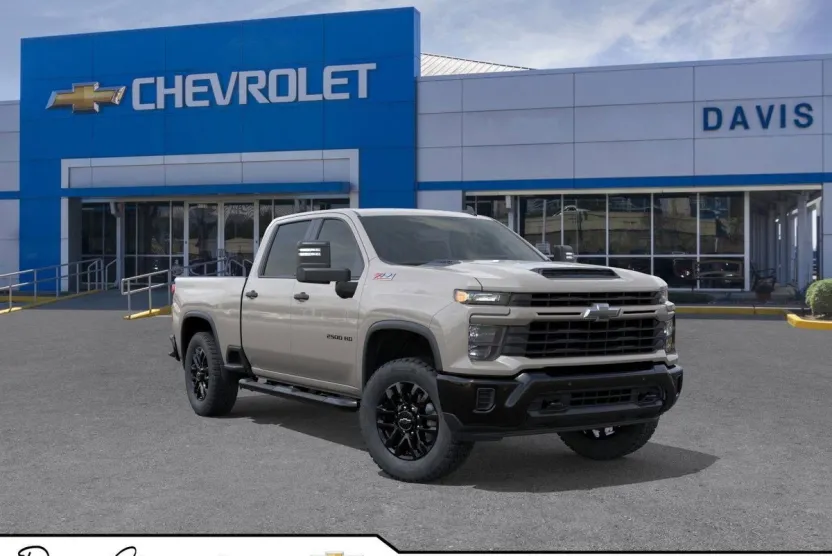 2026 Chevrolet Silverado 2500HD Custom photo 1