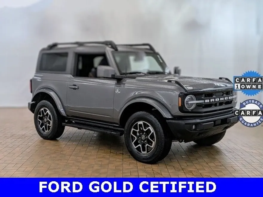 2023 Ford Bronco Outer Banks photo 1