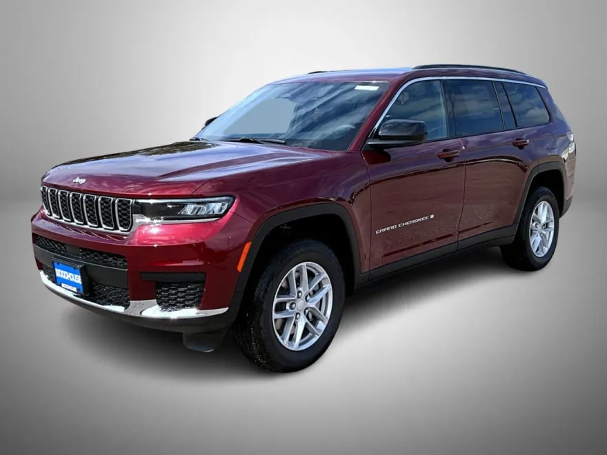 2025 Jeep Grand Cherokee Laredo photo 1