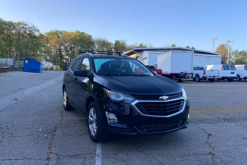 2020 Chevrolet Equinox LT photo 1