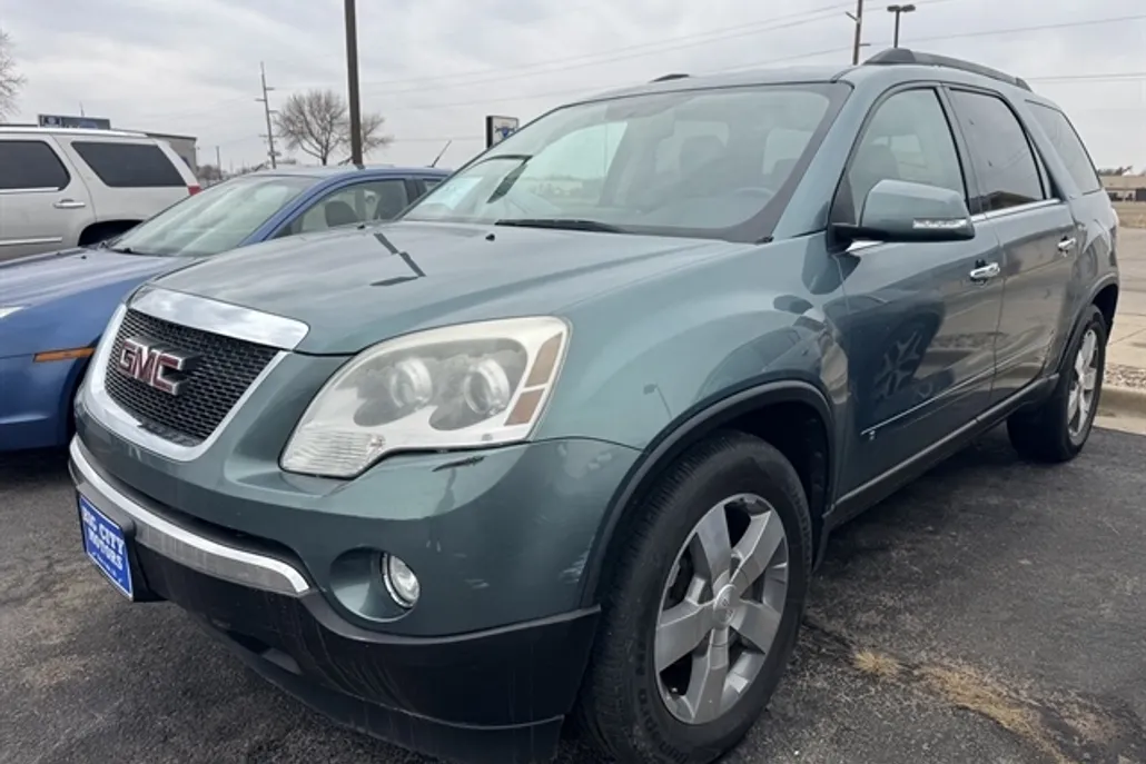 2010 Gmc Acadia SLT photo 1