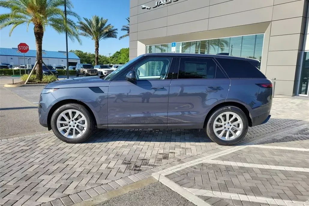 2025 Land Rover Range Rover Sport P360 S photo 1