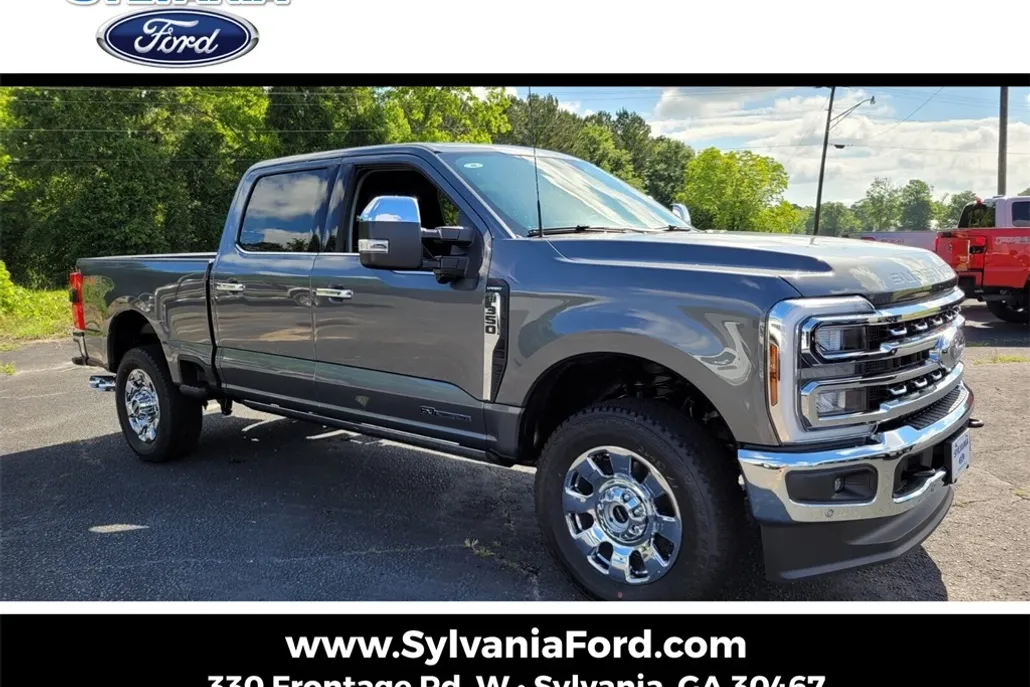 2025 Ford F-350 Lariat photo 1