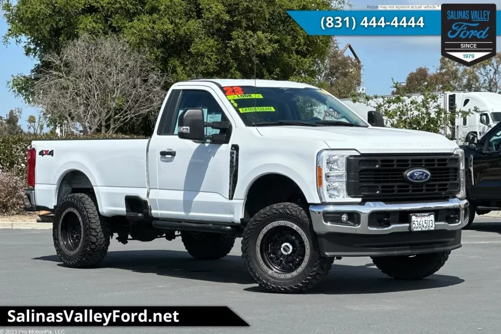 2023 Ford F-350 photo 1