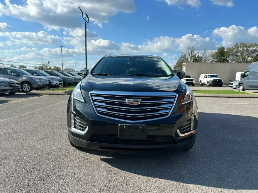 2017 Cadillac XT5 Luxury photo 1