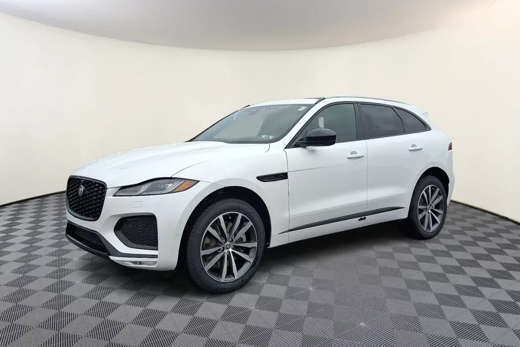 2026 Jaguar F-PACE P250 R-Dynamic S photo 1