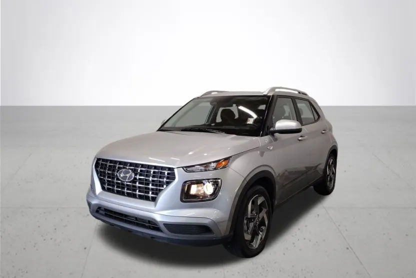 2023 Hyundai Venue SEL photo 1