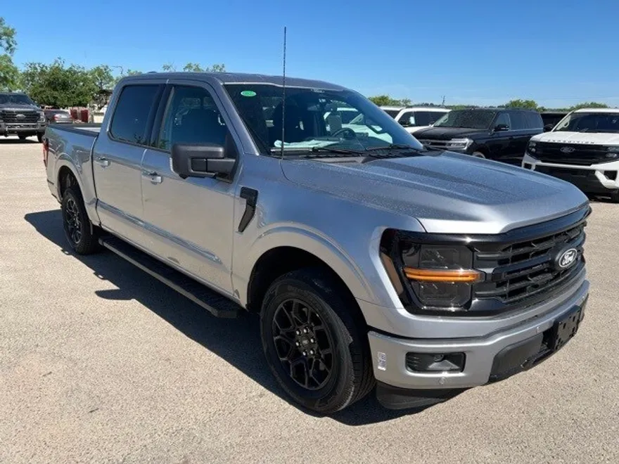 2025 Ford F-150 XLT photo 1