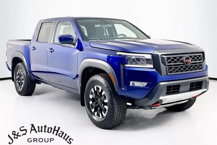 2023 Nissan Frontier PRO-4X photo 1