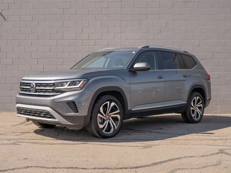 2023 Volkswagen Atlas SEL photo 1
