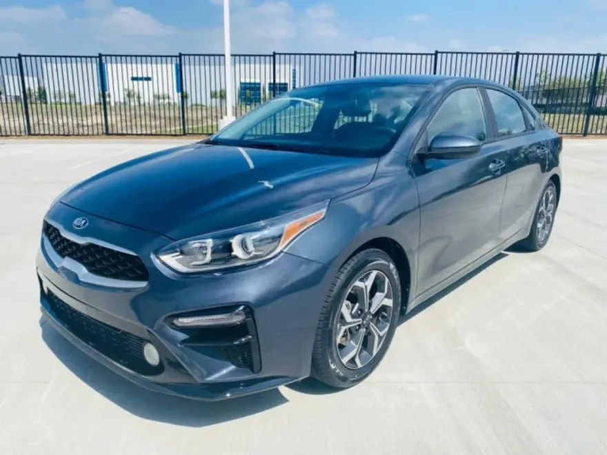 2020 Kia Forte LXS photo 1