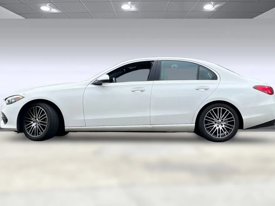 2022 Mercedes Benz C 300 Sedan photo 2