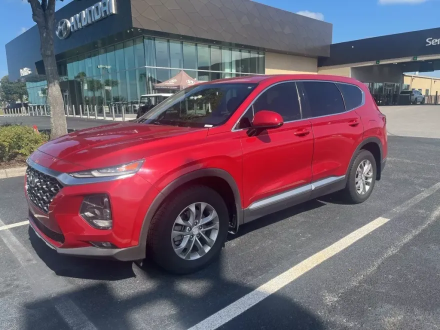 2020 Hyundai Santa Fe SEL photo 1