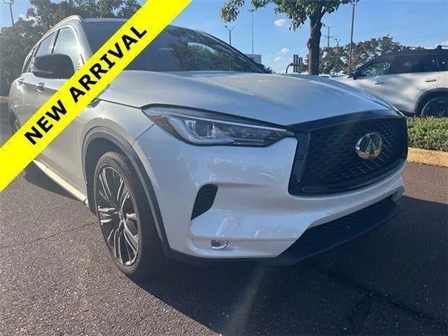 2022 Infiniti QX50 Luxe AWD photo 1
