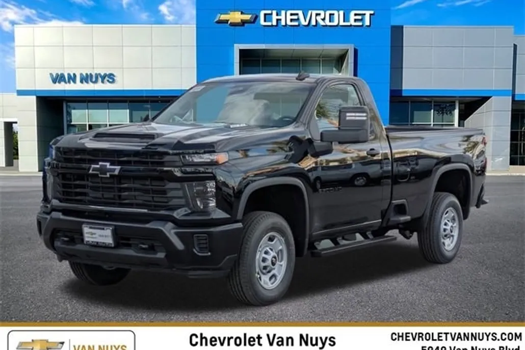 2025 Chevrolet Silverado 2500HD photo 1