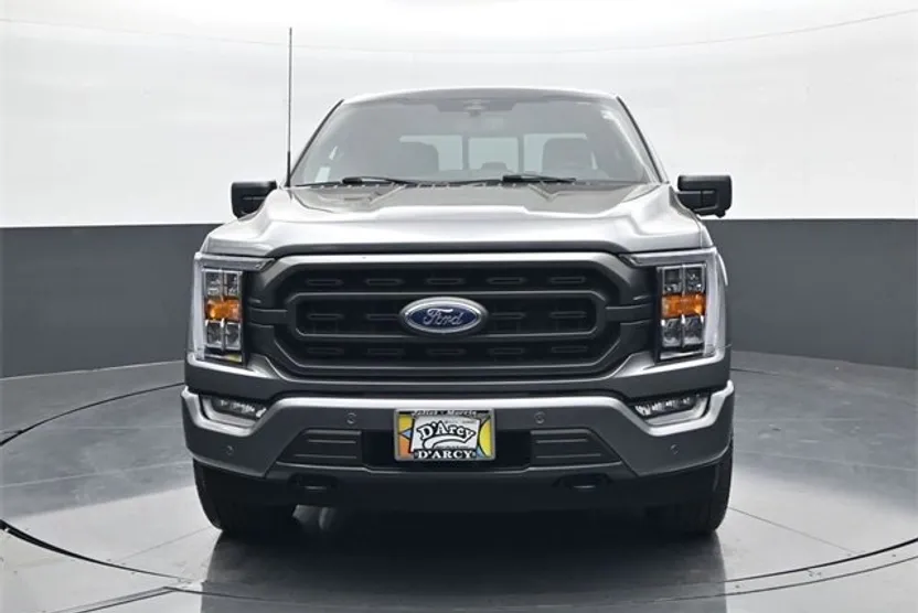 2023 Ford F-150 XLT photo 1
