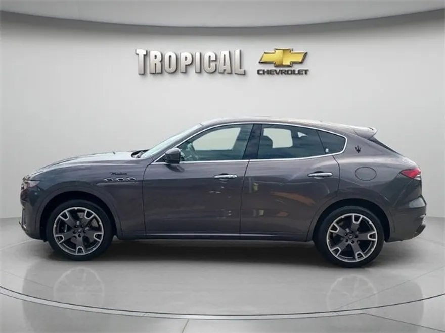 2023 Maserati Levante Modena S photo 1