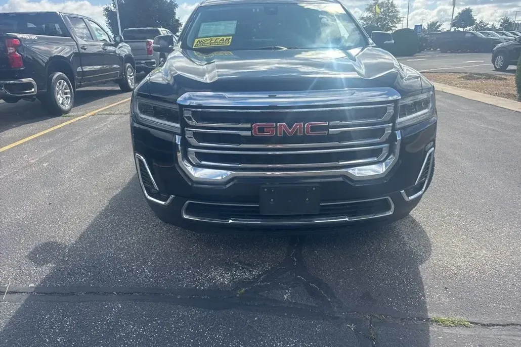 2023 Gmc Acadia SLT photo 1