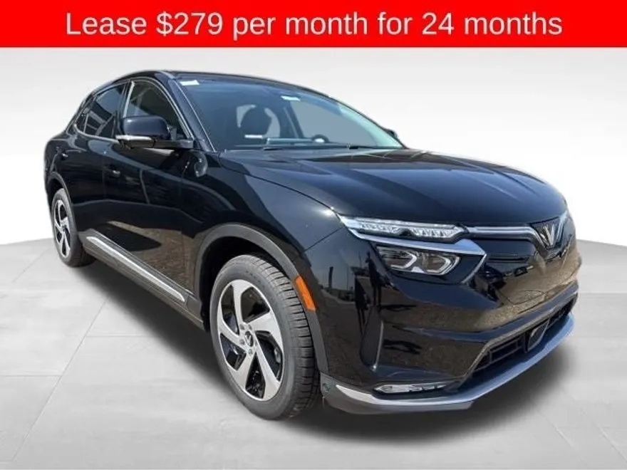 2025 Vinfast VF 8 8 photo 1