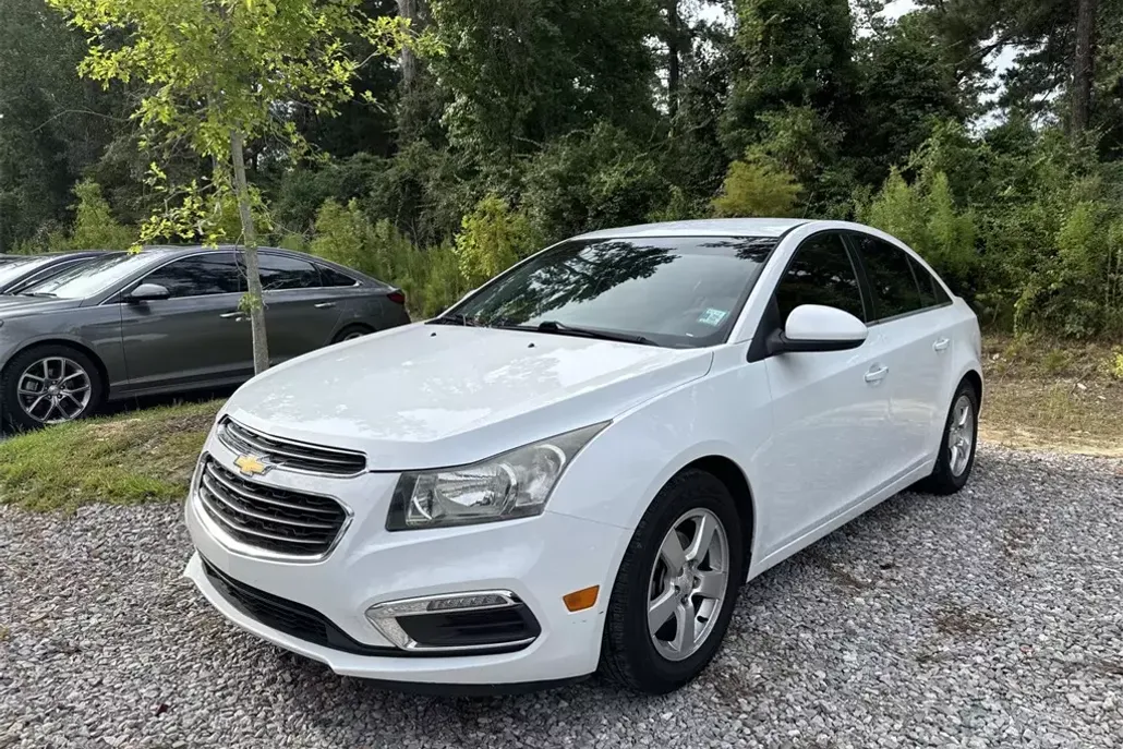 2016 Chevrolet Cruze photo 1