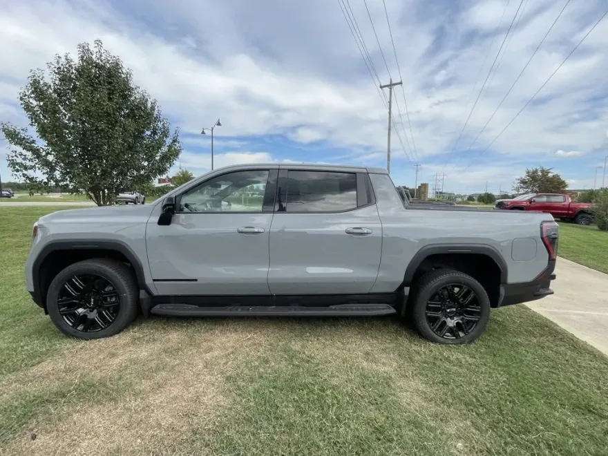 2026 Gmc Sierra Elevation photo 1