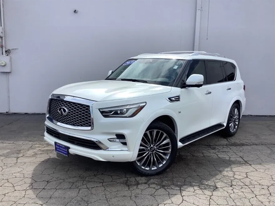 2019 Infiniti QX80 Luxe photo 1