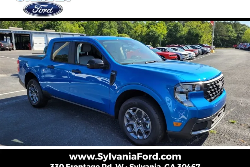 2025 Ford Maverick XLT photo 1