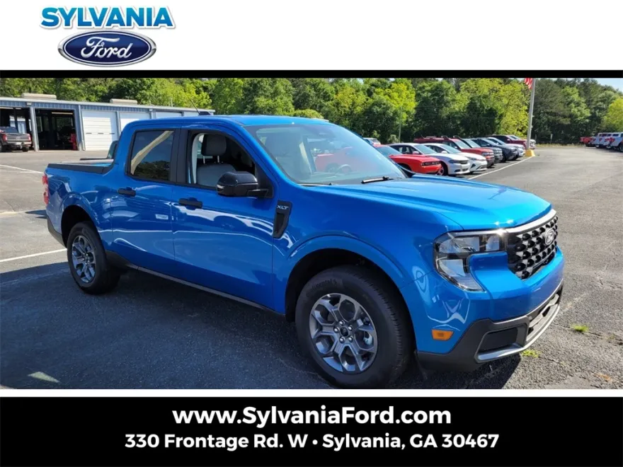 2025 Ford Maverick XLT photo 1
