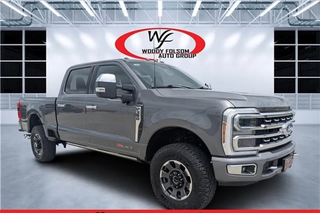 2024 Ford F-350 Platinum photo 1