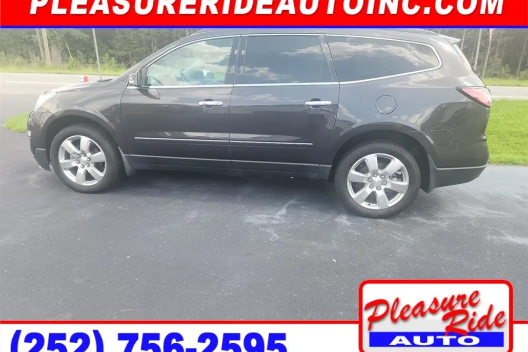 2017 Chevrolet Traverse Premier photo 1
